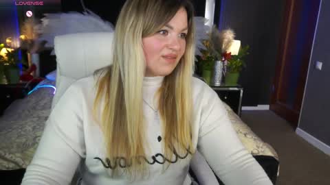 Snapshot of alissyagrayy chatting on 04.11.26 alissyagrayy online show from 04.11.26