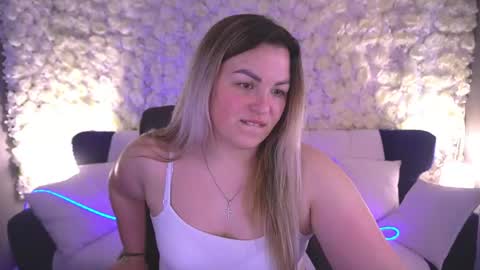 Snapshot of alissyagrayy chatting on 05.11.26 alissyagrayy online show from 05.11.26