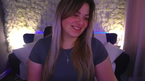Snapshot of alissyagrayy chatting on 05.12.26 alissyagrayy online show from 05.12.26