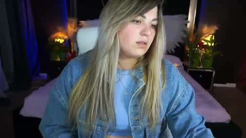 Snapshot of alissyagrayy chatting on 05.14.26 alissyagrayy online show from 05.14.26