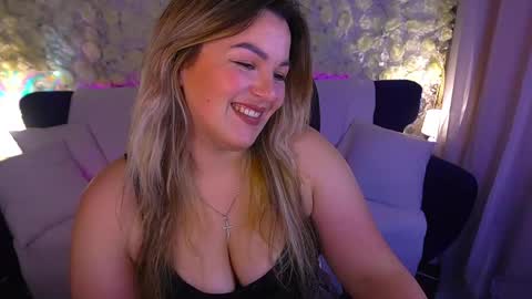 Snapshot of alissyagrayy chatting on 05.29.26 alissyagrayy online show from 05.29.26