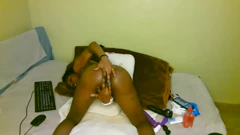 aliyah001 online show from 10.15.25