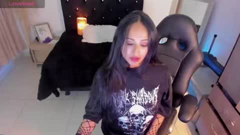 Alizee online show from 07.09.26