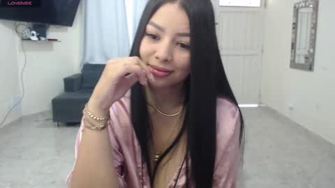 alizee_rae online show from 11.07.25