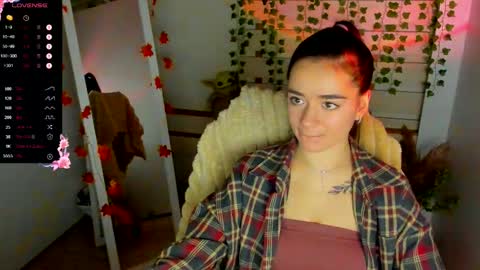 Snapshot of allana_dream chatting on 10.13.25 Allana online show from 10.13.25