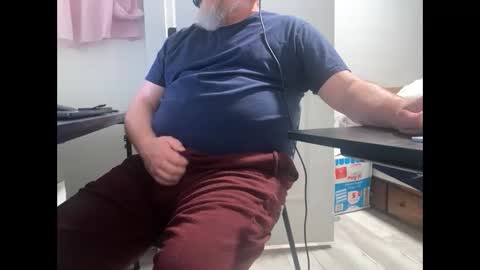 Allergictolove online show from 03.11.26