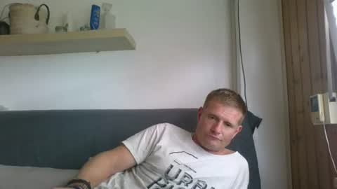 Snapshot of alles594462 chatting on 07.04.26 alles594462 online show from 07.04.26