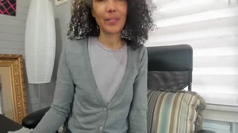 Snapshot of allgood4u chatting on 02.12.25 wishlist on bio online show from 02.12.25