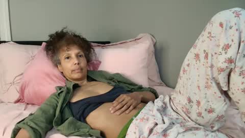 Snapshot of allgood4u chatting on 03.08.26 wishlist on bio online show from 03.08.26