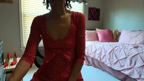 Snapshot of allgood4u chatting on 05.02.26 wishlist on bio online show from 05.02.26