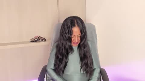 Snapshot of alliebennet chatting on 02.18.26 ALISON online show from 02.18.26