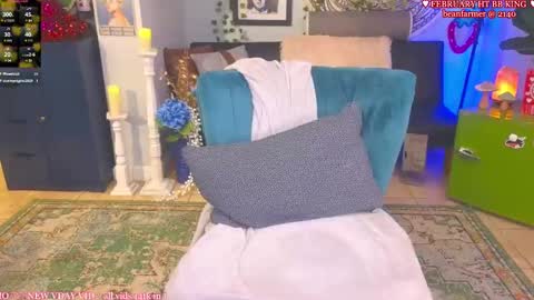 Snapshot of allieberrybb chatting on 02.20.25  bb  online show from 02.20.25