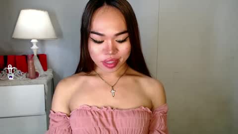 Snapshot of allirah20x chatting on 12.11.24 Allirah online show from 12.11.24