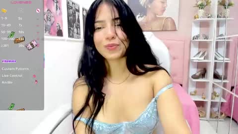 Snapshot of allison_garcia chatting on 04.23.26 ALLISON online show from 04.23.26