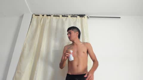 Snapshot of allisonjustingb chatting on 01.09.25 AllisonJustin online show from 01.09.25