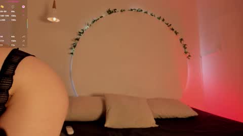 Snapshot of allisonroberts_ chatting on 11.21.25 Alli online show from 11.21.25