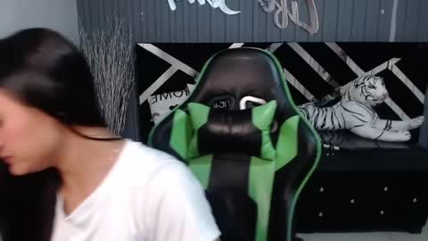 Allisson online show from 02.19.25