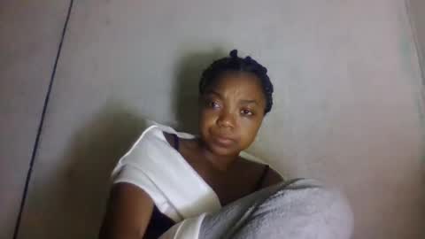Snapshot of allizida01 chatting on 05.16.26 allizida01 online show from 05.16.26