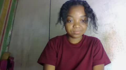 Snapshot of allizida01 chatting on 05.17.26 allizida01 online show from 05.17.26