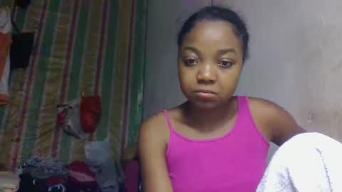 Snapshot of allizida01 chatting on 05.19.26 allizida01 online show from 05.19.26