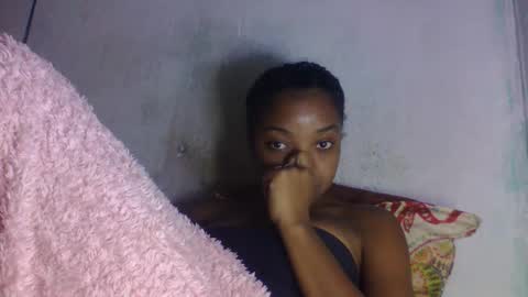 Snapshot of allizida01 chatting on 05.21.26 allizida01 online show from 05.21.26