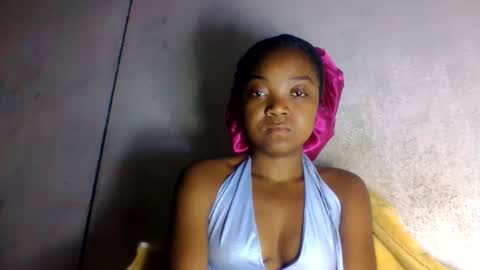 Snapshot of allizida01 chatting on 05.22.26 allizida01 online show from 05.22.26
