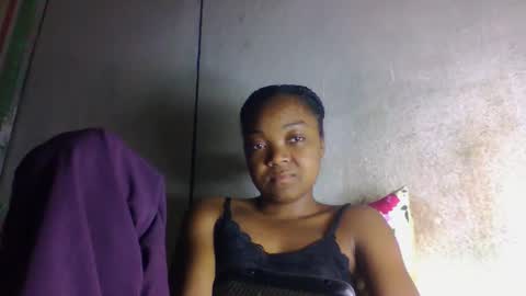 Snapshot of allizida01 chatting on 05.27.26 allizida01 online show from 05.27.26