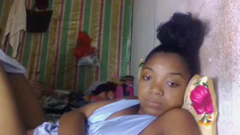 Snapshot of allizida01 chatting on 05.29.26 allizida01 online show from 05.29.26
