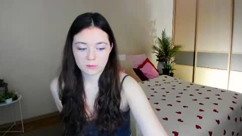 Snapshot of alluringeyess chatting on 06.29.26 alluringeyess online show from 06.29.26