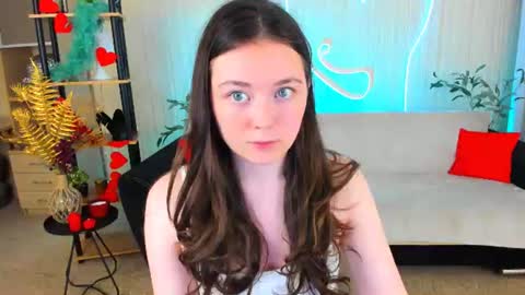 Snapshot of alluringeyess chatting on 07.19.26 alluringeyess online show from 07.19.26