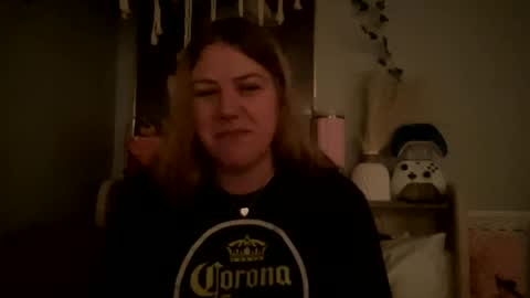 Snapshot of allyanalangel chatting on 03.07.25 allyanalangel online show from 03.07.25