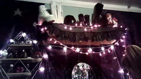 allymoon1369 online show from 02.19.26