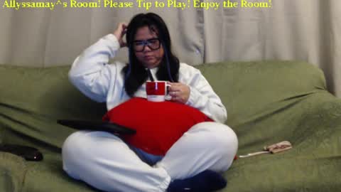 Snapshot of allyssamay chatting on 01.19.25 Allyssamay online show from 01.19.25