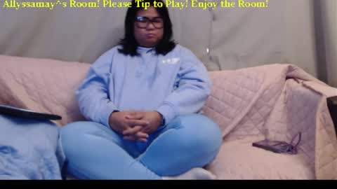 Snapshot of allyssamay chatting on 10.23.25 Allyssamay online show from 10.23.25