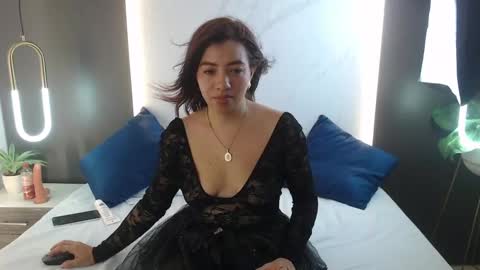 ALMA FENIX  online show from 12.10.24