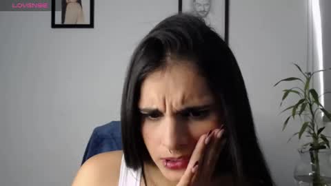 Snapshot of alma_sweet chatting on 01.15.25 Arhantxa online show from 01.15.25