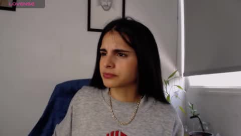 Snapshot of alma_sweet chatting on 03.08.25 Arhantxa online show from 03.08.25
