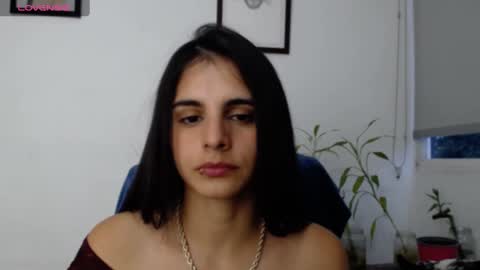 Snapshot of alma_sweet chatting on 03.08.25 Arhantxa online show from 03.08.25