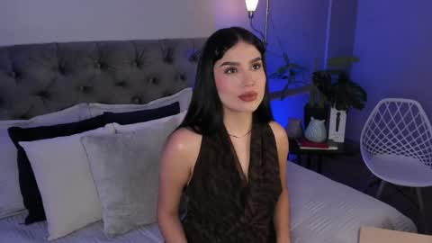 Mia online show from 05.20.26