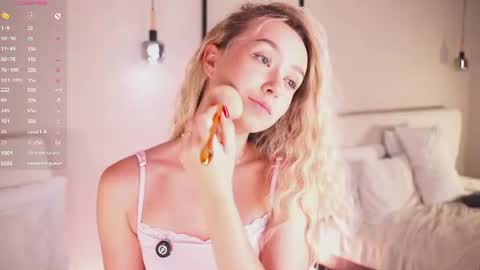 Lia online show from 06.30.26
