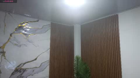 alonddra_tay online show from 06.20.26