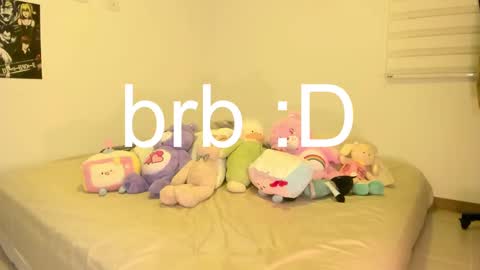 Snapshot of alone_together_ chatting on 12.22.24 luca or garu D online show from 12.22.24