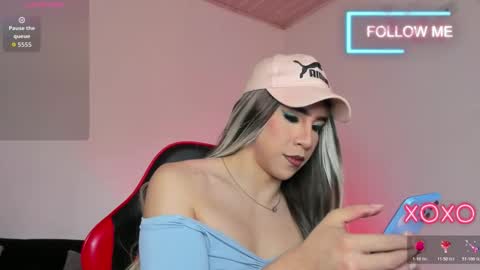 Hazel Bowie online show from 02.12.26