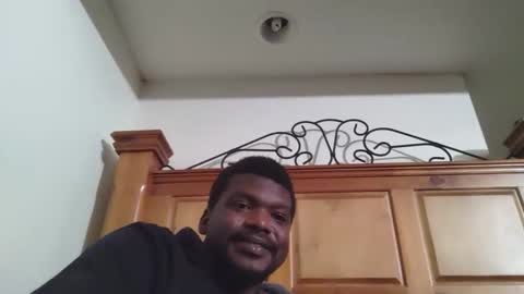 Snapshot of alotacat chatting on 11.08.25 alotacat online show from 11.08.25