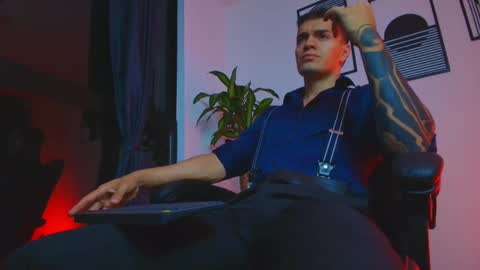 Snapshot of alpha_dominus_ chatting on 05.05.26 alpha_dominus_ online show from 05.05.26