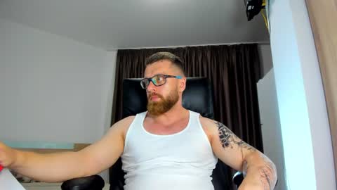 Alphaalexxx Lets reach Me 100 thumbs up online show from 06.15.26