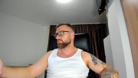 Alphaalexxx Lets reach Me 100 thumbs up online show from 07.22.26