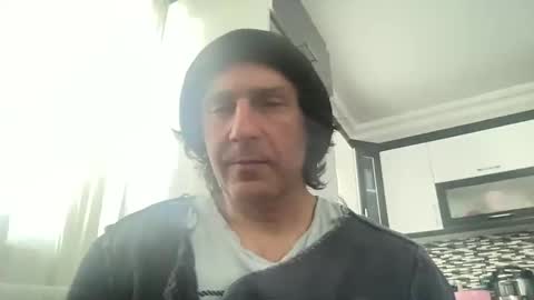 Snapshot of alphandre chatting on 01.20.25 AlphAndre online show from 01.20.25