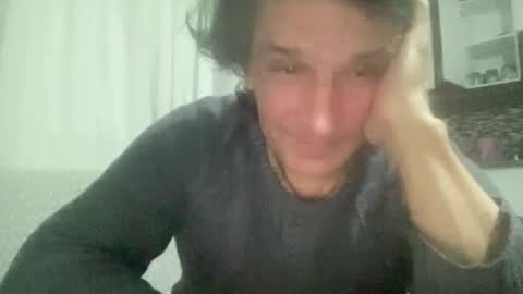 Snapshot of alphandre chatting on 01.26.25 AlphAndre online show from 01.26.25