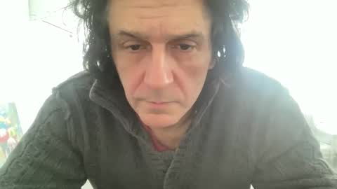 Snapshot of alphandre chatting on 01.28.25 AlphAndre online show from 01.28.25